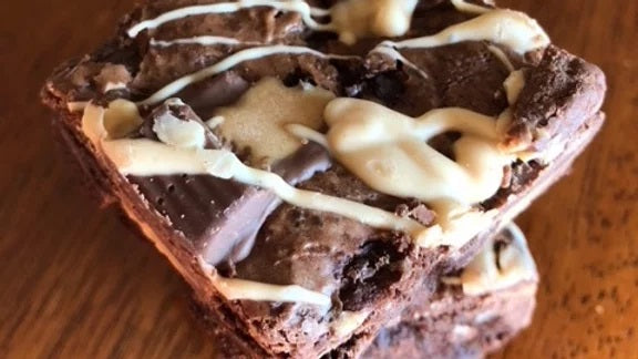 The Buckeye Fan brownie close up peanut butter and chocolate Ditch The Mix Columbus Ohio