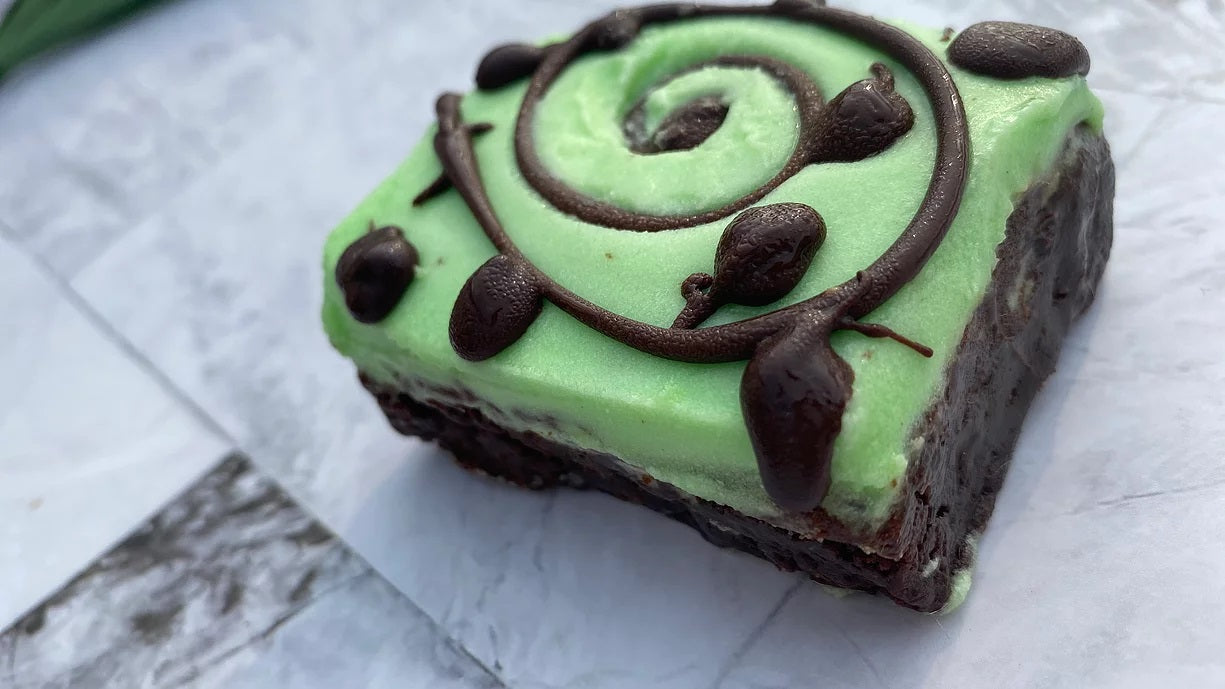 Mint To Be brownie close up mint and chocolate Ditch The Mix Columbus Ohio