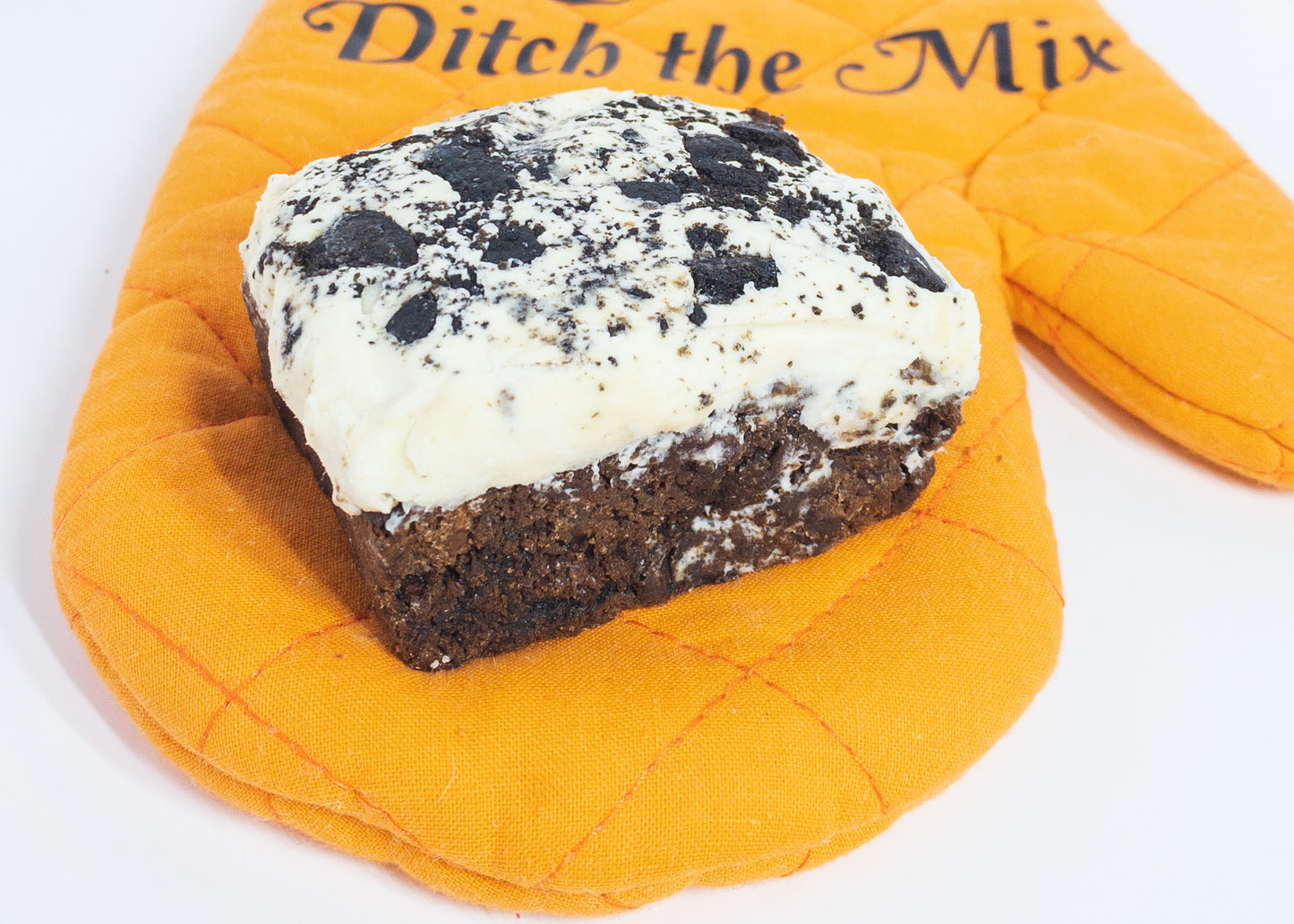 Pure Nostalgia brownie- cookies & cream brownie